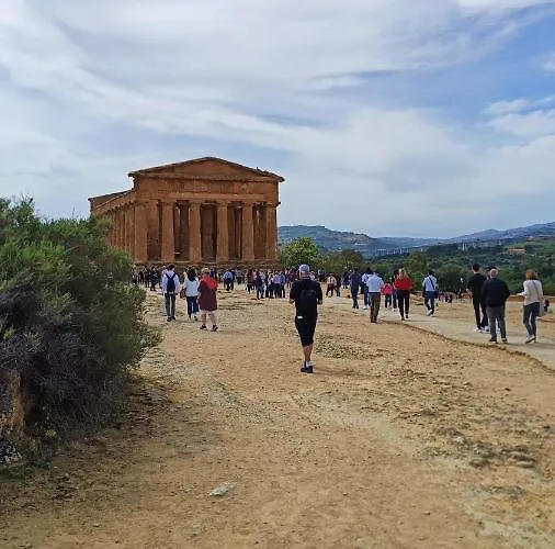 La Terrazza Di Athena Sweet 4*